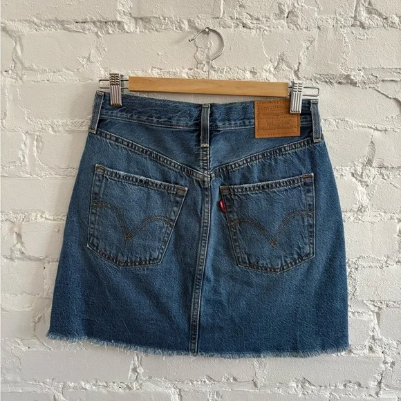 LEVI’S Ribcage Mini Skirt - Picture 2 of 4